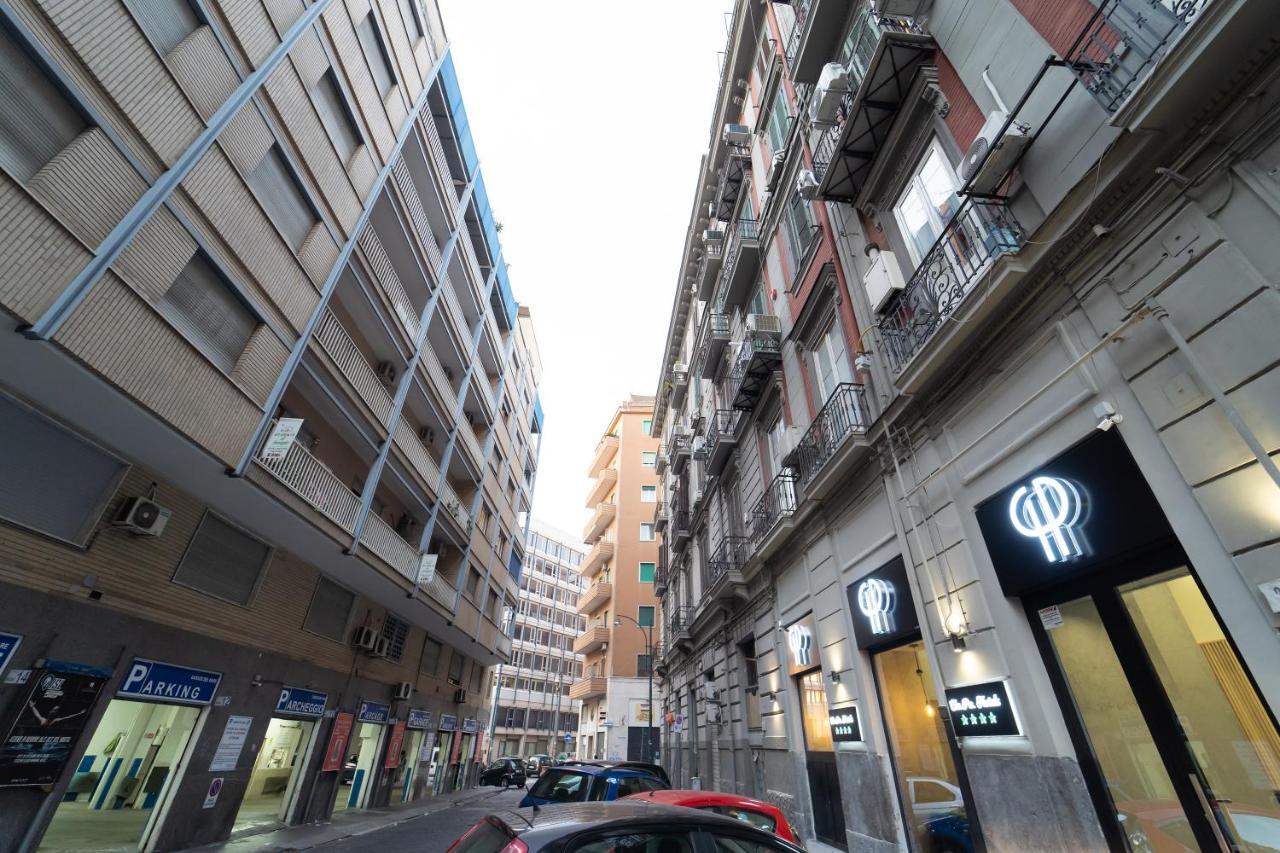 فندق Royal Art H Duomo - Napoli Centro, By Clapa Group المظهر الخارجي الصورة Via della Spiga